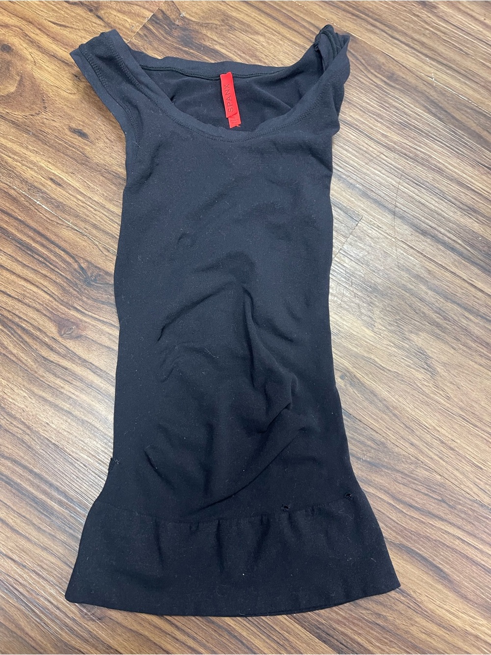 SPANX Black tank Top with Red Tag small women’s